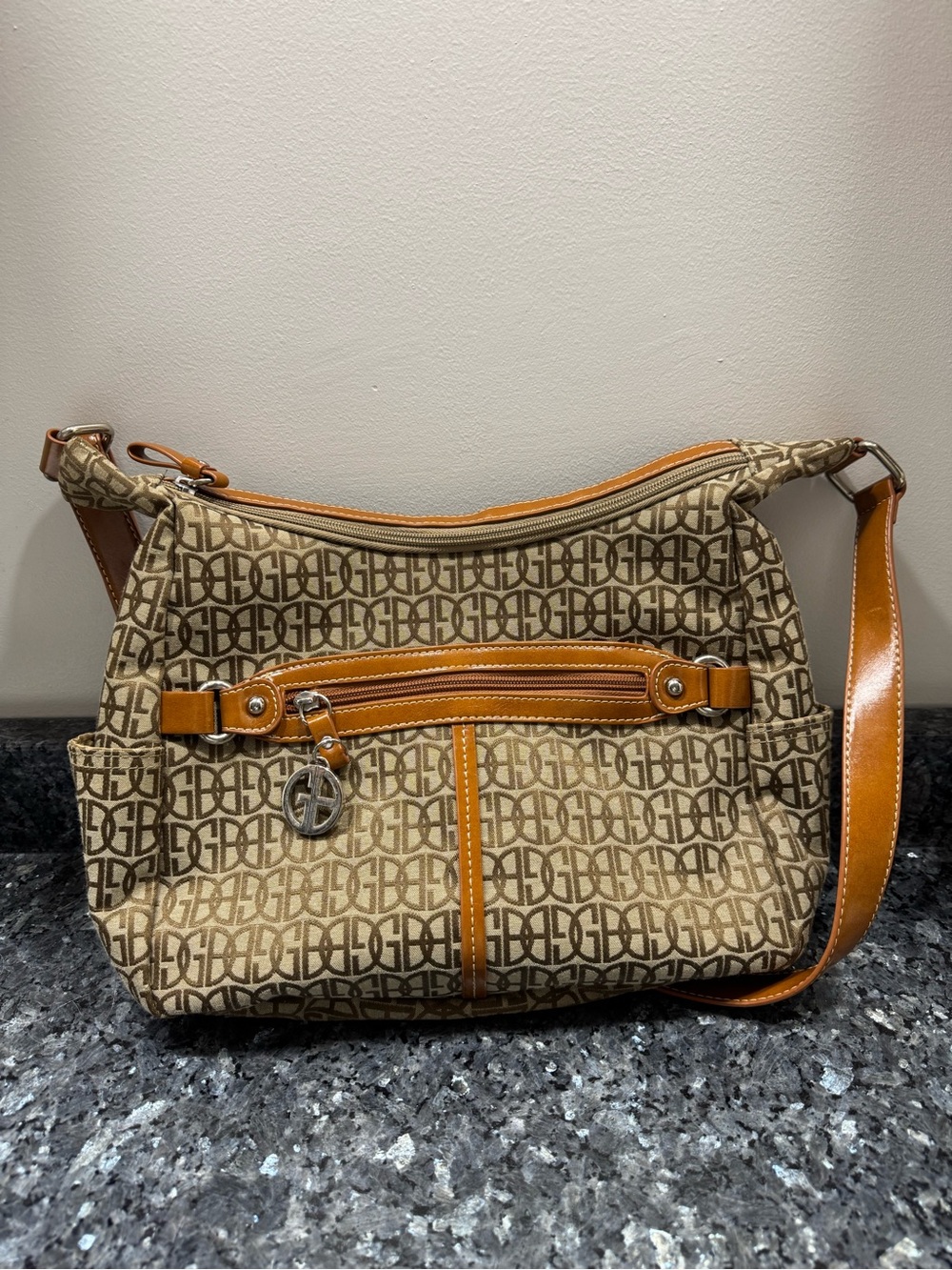 GIANI BERNINI Tan Patterned Shoulder Bag with Cognac Trim